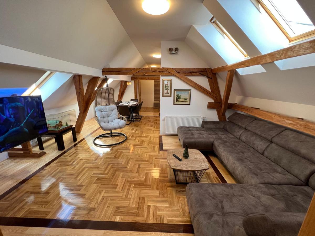 La Luna Rustic Deluxe Apartment With Free Jacuzzi, Bikes & Covered Parking Nasice Zewnętrze zdjęcie