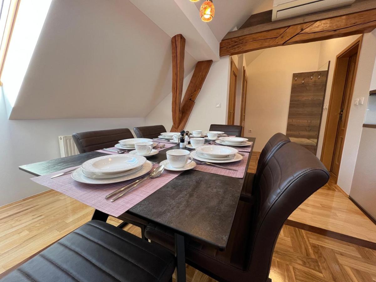La Luna Rustic Deluxe Apartment With Free Jacuzzi, Bikes & Covered Parking Nasice Zewnętrze zdjęcie