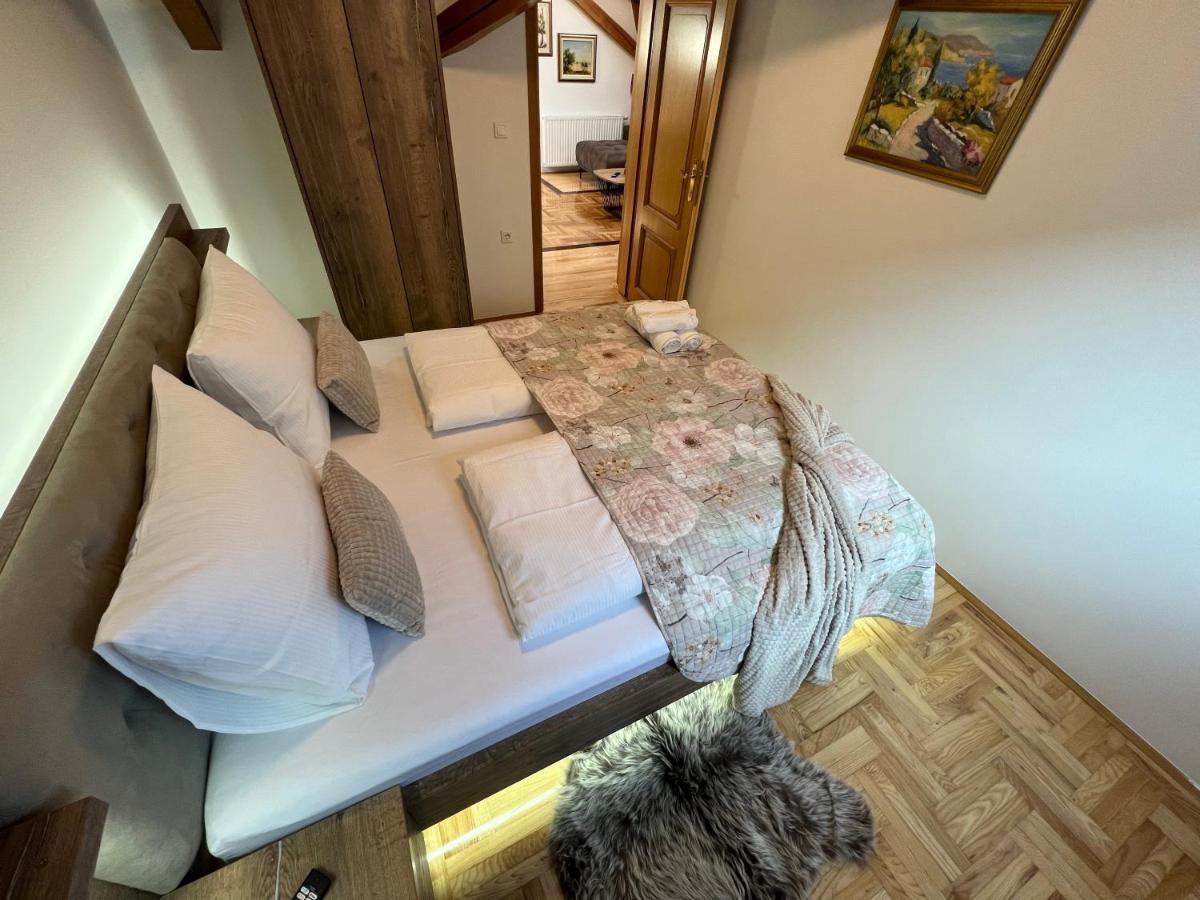 La Luna Rustic Deluxe Apartment With Free Jacuzzi, Bikes & Covered Parking Nasice Zewnętrze zdjęcie