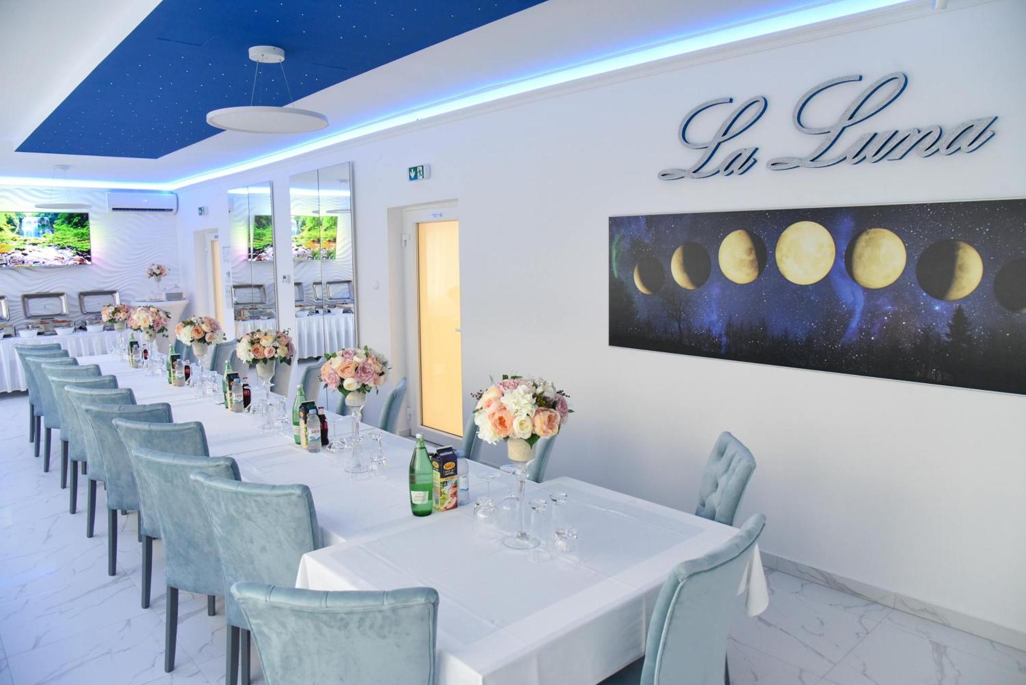 La Luna Rustic Deluxe Apartment With Free Jacuzzi, Bikes & Covered Parking Nasice Zewnętrze zdjęcie
